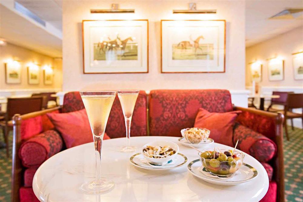 Mercure Lourdes Impérial Ristorante foto